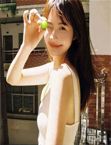 《婚后被调教当众高潮H喷水视频-健身房几个私教弄了好几次》