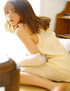 《二女一男女3p完整版在线观看-很详细的肉肉床文片段》