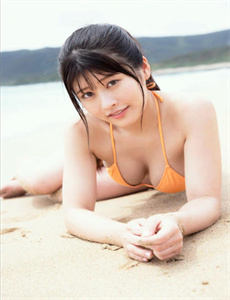 《动漫美女被虐h-井川里予和别人打扑克牌视频在哪里能看》