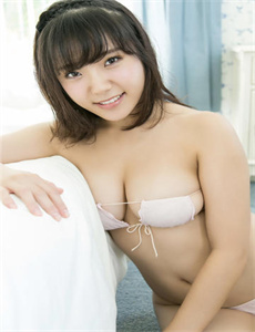 《桃花劫电影免费播放-男生对女生迈开腿尝尝你的草莓》