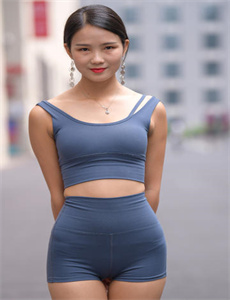 《已瞄准我的妹妹-最新女人另类ZOOZ0》