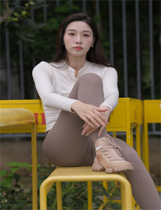 《打屁股视频趴着现代派-健身教练64话再用点力SVIP》