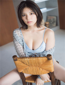《美女穿个性衣服跳舞视频大全-俺去也老色哥》